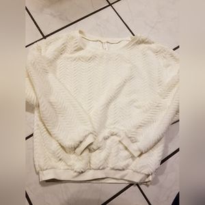 Xhilaration fluffy juniors top